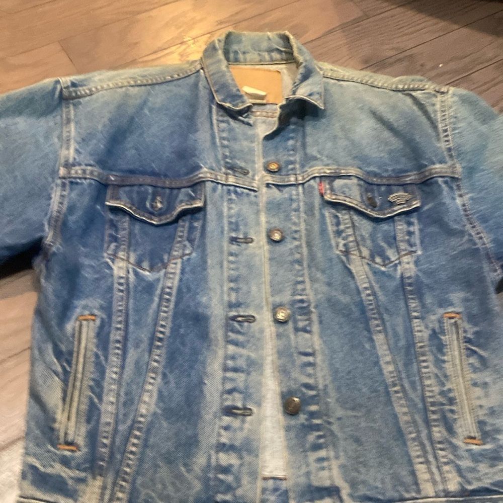 Vintage Levi’s 705 4 Pocket Chore Work Denim Jean Trucker Jacket Men’s Size S